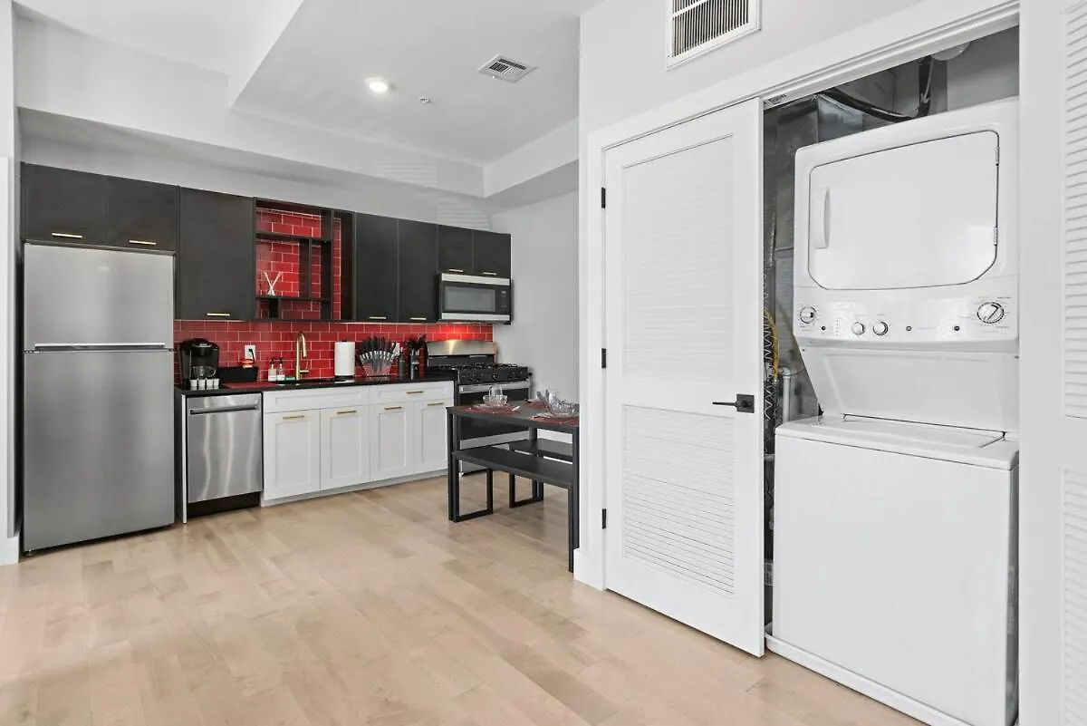 Apartmán 1C - Ask About 20Off - Sleeps 5 - Airport 8Min - Nyc 30Min Newark 0*,  USA